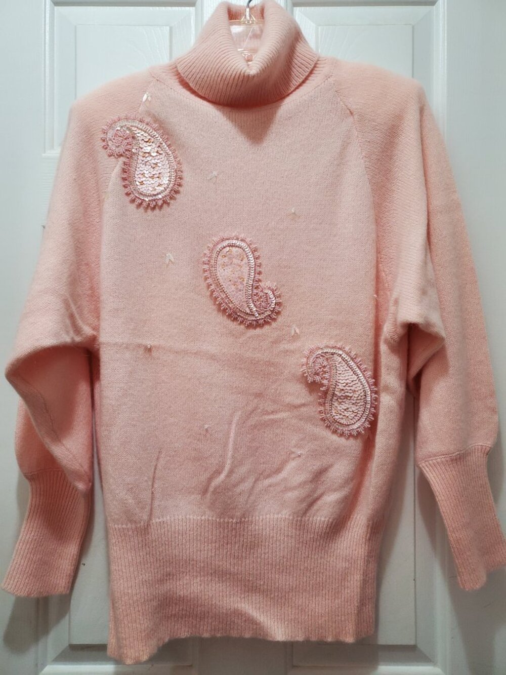 Ladies Lambswool & Angora lt pink long sl turtleneck sweater w/ pink skirt Med